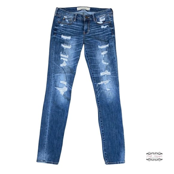 Abercrombie & Fitch Denim - Abercrombie and Fitch heavily Distressed Jeans Size 4 / 27 Skinny Blue Jeans